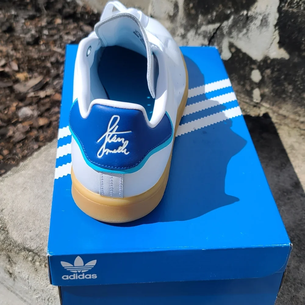 Adidas - Picture 2 of 2
